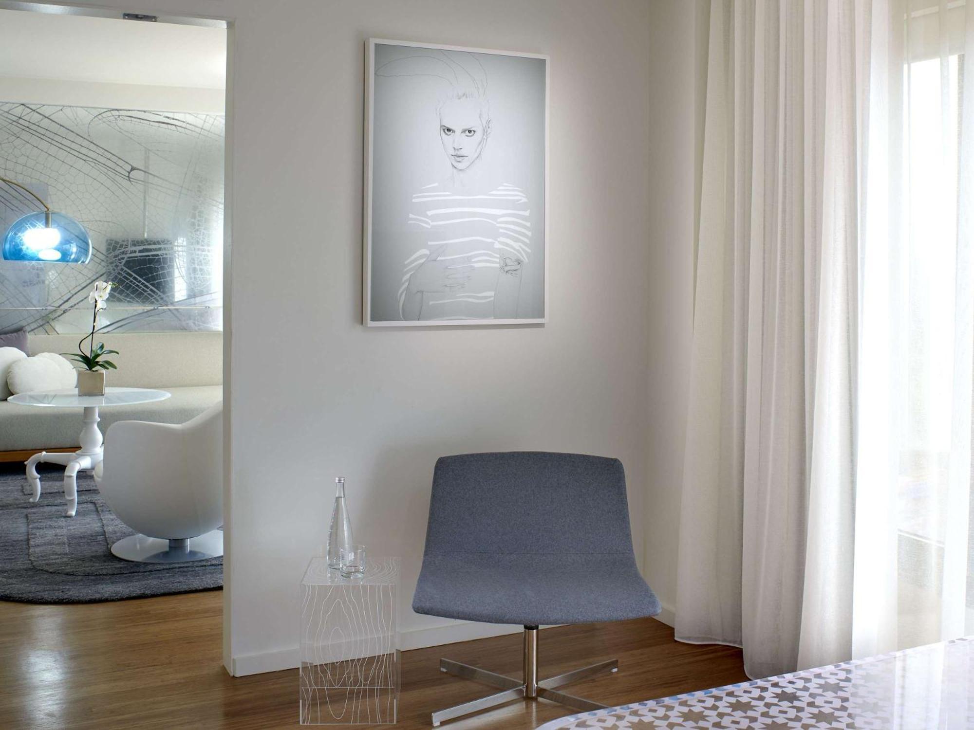 Mondrian Angeles Hotel