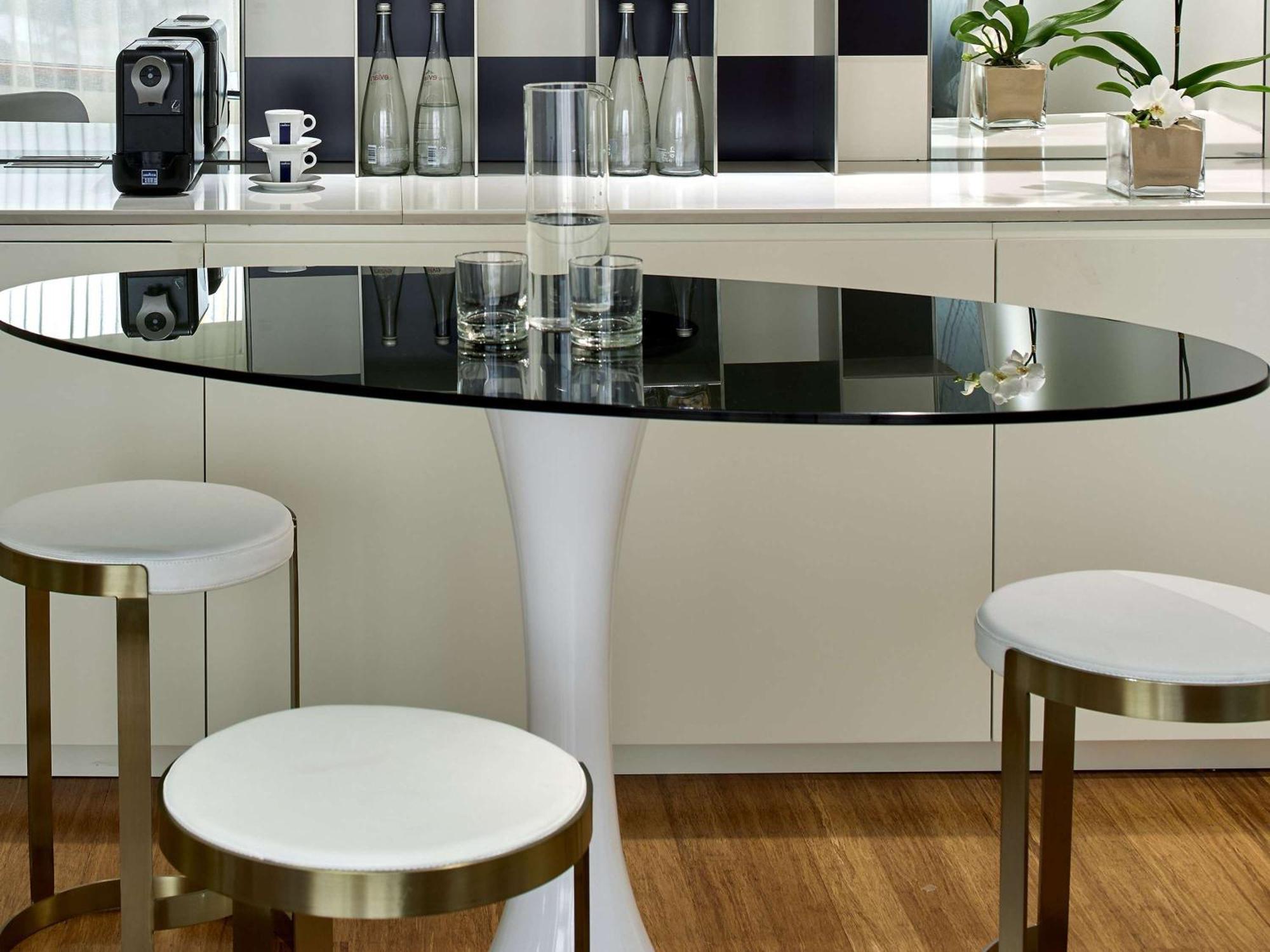 Hotel Mondrian Angeles 4*