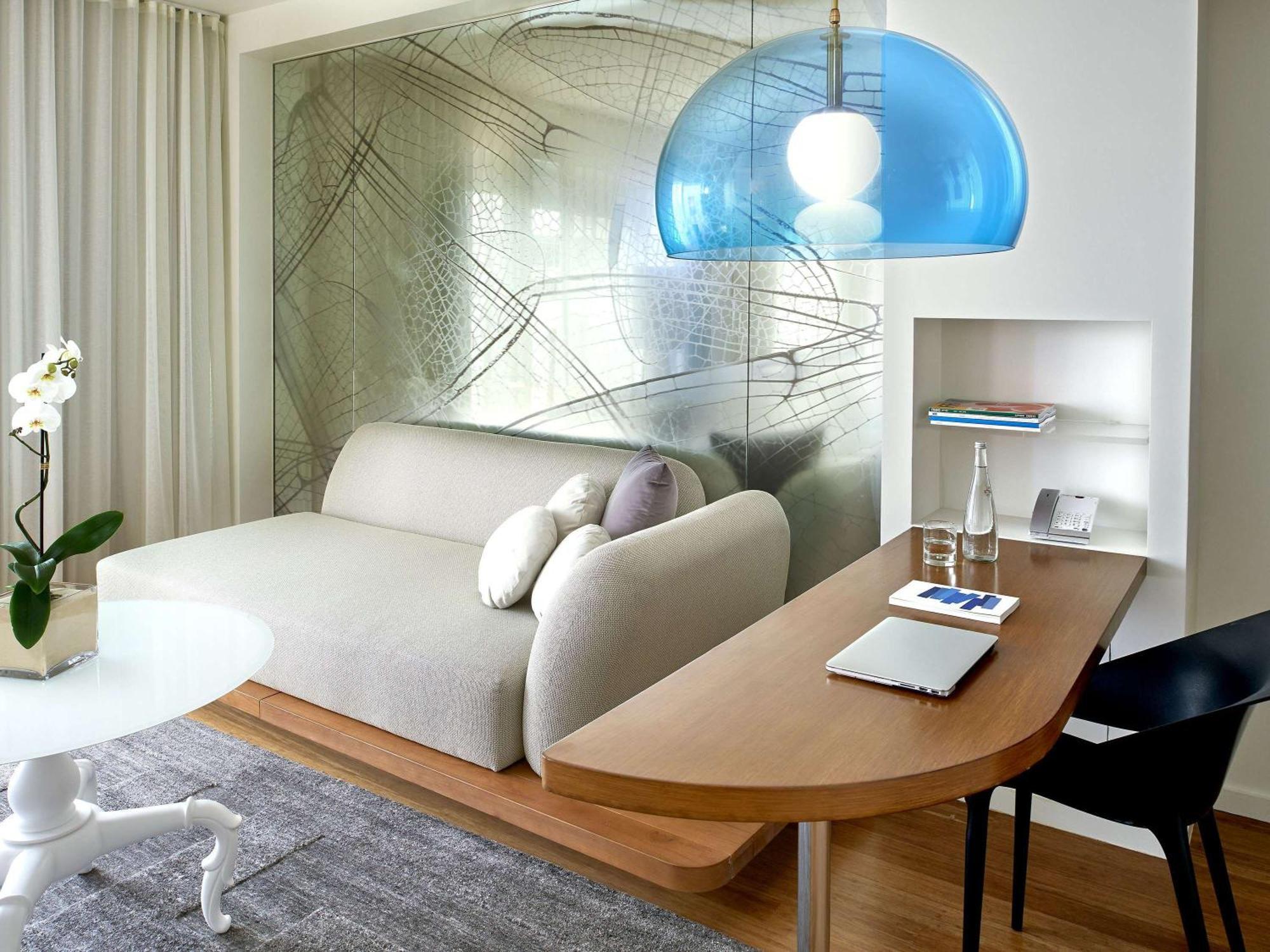 Mondrian Angeles 4*