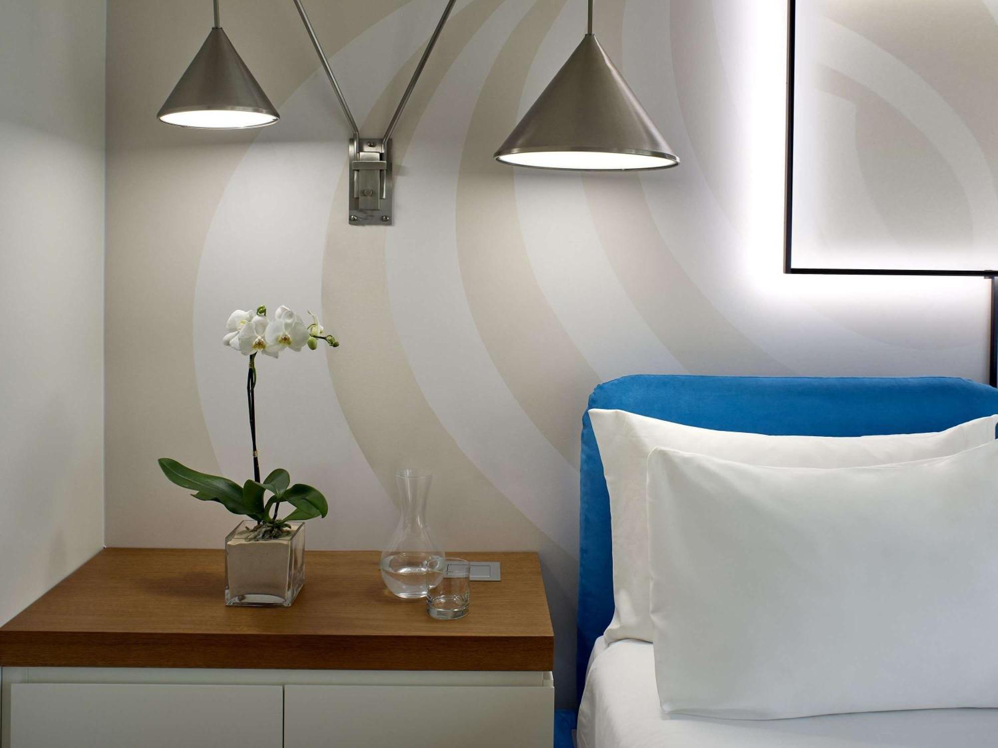 Mondrian Angeles Hotel