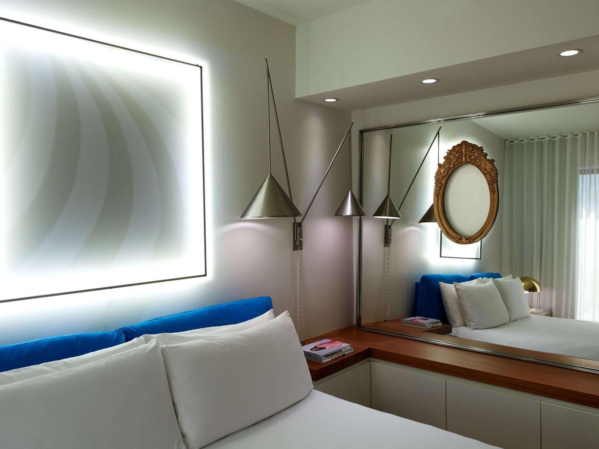 Mondrian Angeles Hotel