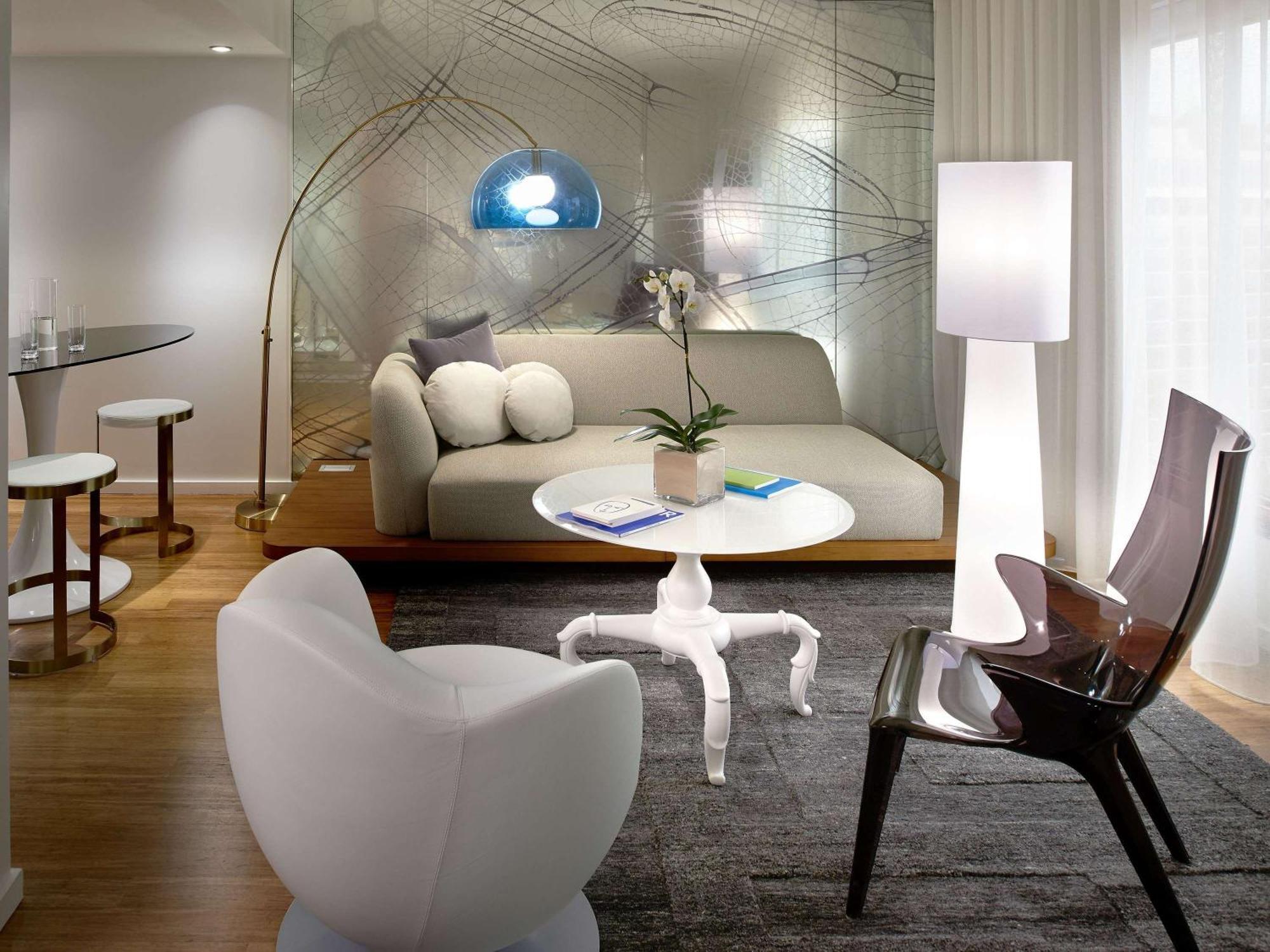 Mondrian Angeles Hotel