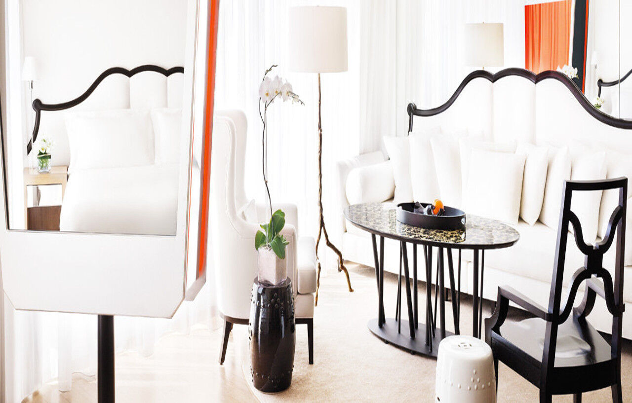 Mondrian Angeles Hotel